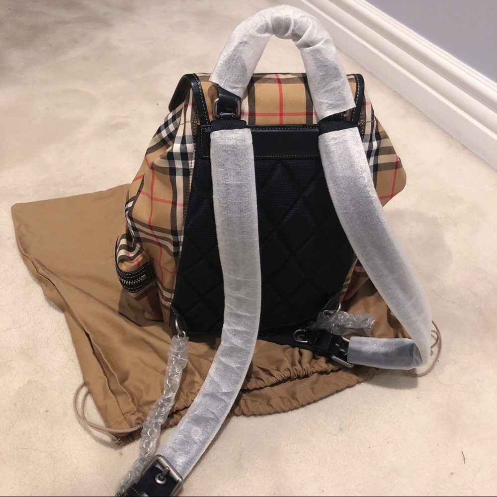 Burberry Medium Rucksack - Picture 8 of 8